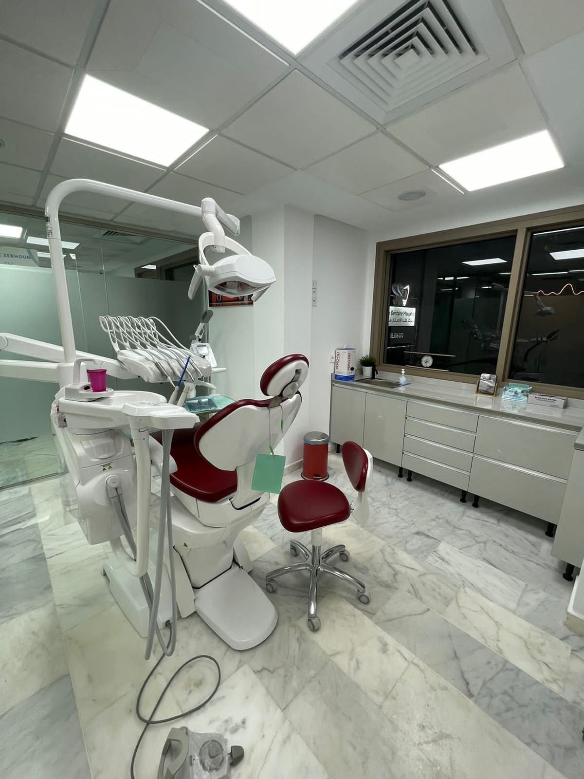 Deuxième salle de soins du Centre Dentaire Moujahid